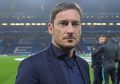 Salut! Francesco Totti Berikan Kejutan untuk Fan AS Roma yang Tunanetra