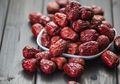 Dari Kembung Hingga Asma, Ini 8 Risiko Kebanyakan Makan Kurma