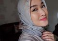 Ini Dia 5 Warna Lipstik yang Wajib Dimiliki Para Hijabers Ala Kiara Leswara