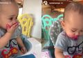 Xabiru Makan Buah Naga, Ternyata Punya Banyak Manfaat untuk Si Kecil!