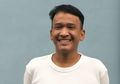 Jadi Juragan Ayam Geprek, Ruben Onsu Resmikan Kantor Baru Hanya dengan Air Botol Kemasan