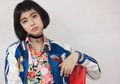 Inspirasi Gaya 90-an ala Evita Nuh yang Cocok Untuk ke Kampus