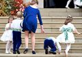 Bikin Gemas, Ini Momen-Momen Putri Charlotte dan Pangeran George di Pernikahan Putri Eugenie!