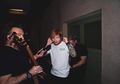 Punya Penghasilan Lebih Kecil, Pajak Ed Sheeran Ternyata Lebih Besar dari Amazon