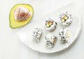 Tak Hanya Jus, Alpukat Juga Nikmat Digulung Bersama Sushi, Ini Resepnya