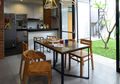 Tips Dapur Rapi Bebas Bau dari Ahli, Nomor 5 Penting Banget!