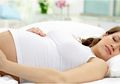 Jangan Salahkan Kasur, Ternyata Ibu Hamil Punya Posisi Tidur yang Aman