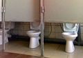 8 Desain Toilet Paling Aneh Ini Bikin Kita Tak Ingin Masuk, Berani Mencobanya?