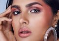 Fenty Beauty Akan Rilis Powder Highlighter Terbaru Bertajuk Fairy Bomb