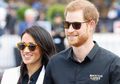 Meghan Markle Pertama Kali Pakai Sneaker Sejak Menikah, Bahannya Unik!
