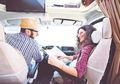 Asyik! 7 Tips Ini Bisa Bikin Liburan dengan Mobil Serasa di Rumah, loh
