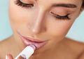 Rekomendasi Lip Balm yang Dipercaya Ampuh Mencerahkan Bibir Kusam