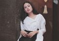 3 Ide Gaya Rambut French Braid ala Maudy Ayunda Untuk Hadiri Acara Formal