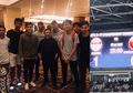 Gila Bola, Ustad Yusuf Mansur Rela Duduk di Lantai GBK Tonton Timnas U-19 Vs UEA