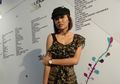 Stylo of The Day, Gaya Feminin Edgy dengan Sheer Dress ala Angel Lydia di Jakarta Fashion Week 2019