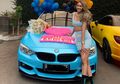 Super Glamour! Deretan Selebriti Ini Hadiahkan Mobil Mewah untuk Orang Terkasih