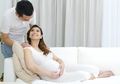 4 Posisi Bercinta yang Aman dan Nyaman untuk Dilakukan Bagi Ibu Hamil