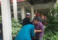 Pilu! Tangis Anak Korban Pesawat Lion Air JT 610: Nanti yang Jagain Aku Siapa Pa?