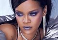 Karena Hak Cipta, Rihanna Dilaporkan Tuntut Ayah Kandungnya Sendiri!