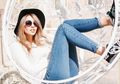 Yuk Bikin Gaya Makin Stylish dengan Mix and Match Celana Jeans!