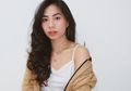 Contek Fresh Makeup ala Abel Cantika dengan Rekomendasi Eyeshadow Oranye Harga Terjangkau
