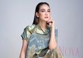 Blak-blakan, Luna Maya Akui Kerap Diajak Ketemuan dengan Pejabat Tinggi!