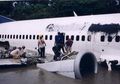 Kisah Mendebarkan saat Pesawat Garuda Indonesia GA421 Lakukan Pendaratan Darurat di Atas Sungai Bengawan Solo