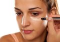 Produk Concealer yang Mampu Menutup Noda Hitam di Wajah dalam Sekejap