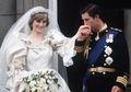 Sudah Bukan Suami Tapi Rela Langgar Perintah Ratu Elizabeth II Demi Mantan Istrinya, Ini Perjuangan Terakhir yang Dilakukan Pangeran Charles demi Ibu dari Anak-anaknya, Padahal Putri Diana Sudah Terbujur Kaku Jadi Mayat di Negara Tetangga