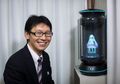 Bukti Cinta Itu Buta: Pria Asal Jepang Ini Nikahi Sebuah Hologram