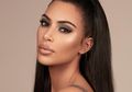 Koleksi Terbaru KKW Beauty Hadirkan Makeup untuk Riasan Glam Smokey