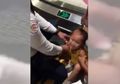 Panik! Seorang Anak Menangis dan Menjerit Kesakitan karena Tangannya 'Terhisap' Eskalator!