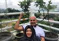 Bina Rumah Tangga Dengan Gadis 45 Tahun Lebih Muda, Mantan Suami Fanny Bauty Kini Hidup Bahagia di Rumah Mewahnya, Bergaya Tropis Jauh dari Hiruk Pikuk Ibu Kota