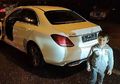 Berhasil Push-up Sebanyak 4.105 Kali Nonstop, Seorang Bocah 5 Tahun Dapat Hadiah Mobil Mercedes