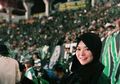 Kisah Bonita Cantik yang Bertekad Kenalkan Persebaya dan Bonek hingga ke Luar Negeri