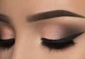 5 Cara Mudah Mencukur Alis Bagi Para Pemula, Dijamin On Fleek!