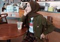 Gaya Kekinian Selebgram dengan Celana Kotak-kotak yang Bisa Kamu Tiru!