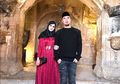 Ahmad Dhani Dituntut 2 Tahun Penjara, Mulan Jameela Suap-Suapan dengan Sosok Ini