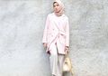 Inspirasi Mix and Match Blazer Hijab ala Ratna Galih yang Mudah Ditiru