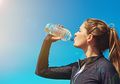 Botol Minuman Jadi Sarang Bakteri, Begini Cara Mencuci Botol yang Baik