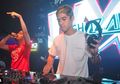 7 Seleb Cowok ini Nggak Cuma Jago Akting, Tapi Juga Bisa Nge-DJ