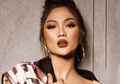 5 Lipstik Cokelat Untuk Tampil Stunning Seperti Marion Jola!