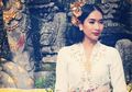 Happy Salma Tinggalkan Glamornya Ibu Kota Demi Nikahi Keturunan Raja, Kini Hidupnya Malah Sederhana, Lihat Saja Dapurnya!