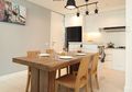 Apartemen Konsep Skandinavia yang Tampil Classy dengan Elemen Putih dan Kayu