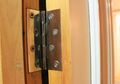 Mau Beli Engsel Pintu? Simak Tips Berikut Ini Agar Tidak Menyesal