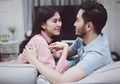 Pulang Kerja Jam 12 Malam, Syahnaz Ingin Marah Karena Temukan Suami Sedang Lakukan Hal Ini di Dapur