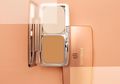 Ultima II Merilis 2-Way Foundation yang Praktis dan Anti Ribet, Cocok untuk Wanita Urban!