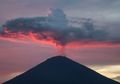 Pagi Tadi, Gunung Agung Bali Kembali Mengeluarkan Erupsi, Ini Penjelasan Selengkapnya!
