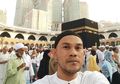 Meninggal Dunia, Herman Seventeen Pernah Tulis Ini di Depan Kakbah Semasa Hidup untuk Sang Istri