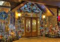 Hotel Ini Merayakan Natal Setiap Hari Sepanjang Tahun, Begini Dekorasinya!